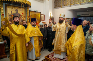 В день памяти святителя Спиридона, епископа Тримифунтского, епископ Таганрогский Артемий совершил Божественную литургию в соименном храме города Ростова-на-Дону