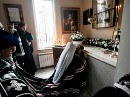 Глава Донской митрополии совершил панихиду у места захоронения протоиерея Иоанна Домовского