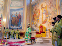 В день памяти праведного отрока Артемия Веркольского викарий Ростовской епархии совершил Божественную литургию