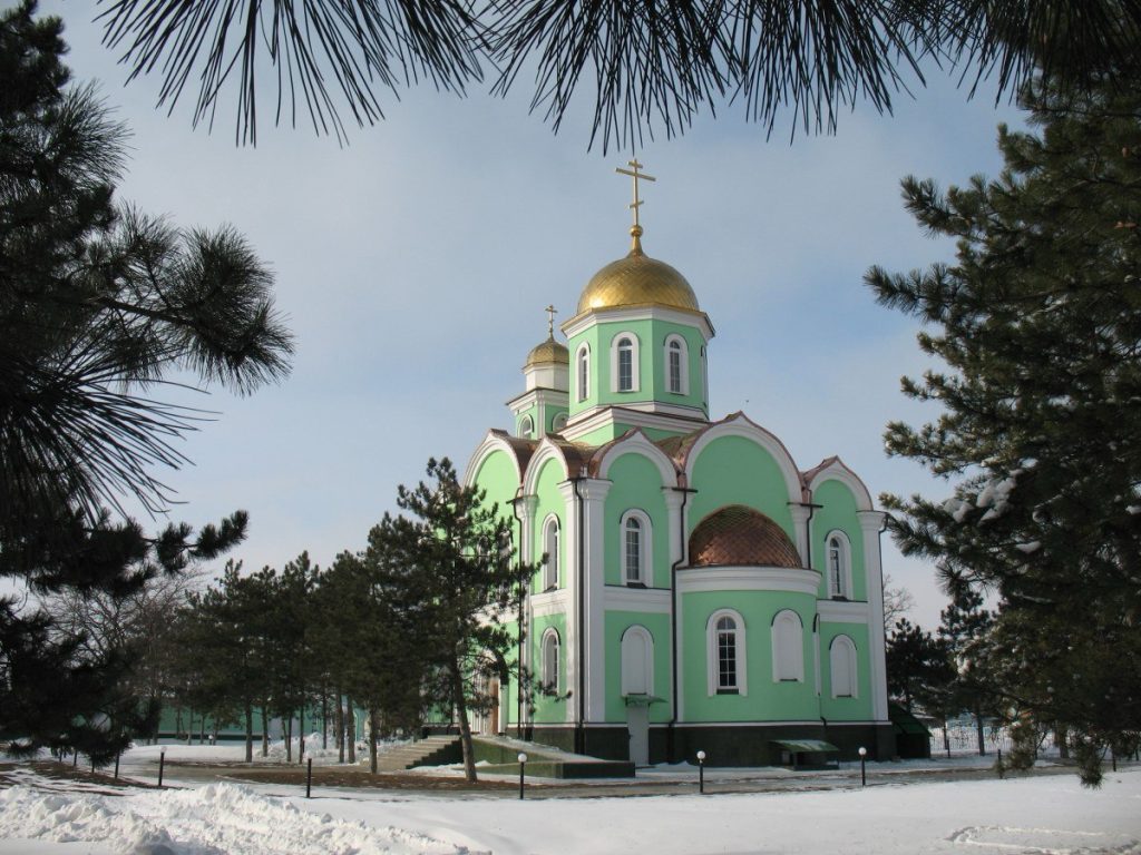 Храм апостола Иоанна Богослова с. Пешково Азовского р-на