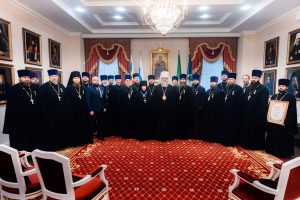 Митрополит Ростовский и Новочеркасский Меркурий вручил награды клирикам и мирянам Донской митрополии 