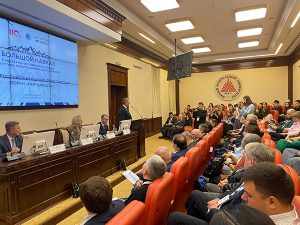 Помощник руководителя Епархиального отдела по делам молодежи принял участие в пленарном заседании XVII Всероссийского научно-практического форума