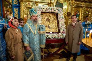 Чтимый список Донской иконы Божией Матери доставлен в Калмыкию
