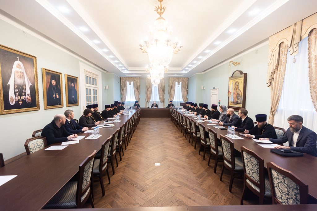 Глава Донской митрополии возглавил заседание Епархиального и расширенного Епархиального советов Ростовской-на-Дону епархии