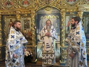 Глава Донской митрополии совершил Божественную литургию в Знаменской домовой церкви