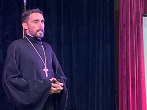 Настоятель храма Рождества Пресвятой Богородицы г. Таганрога посетил муниципальный Центр патриотического воспитания «Патриот»