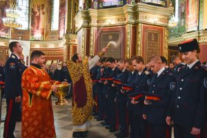 В Патриаршем Вознесенском соборе состоялась церемония принятия обещания казака студентами Платовской сотни ЮРГПУ (НПИ) им. М. И. Платова