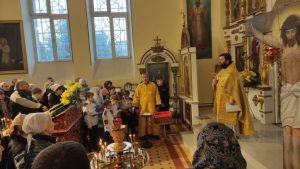 Настоятель Сретенского храма познакомил прихожан с житием священномученика Илариона (Троицкого), архиепископа Верейского