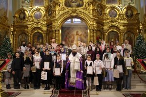 Викарий Ростовской епархии наградил победителей I (регионального) этапа международного конкурса детского творчества «Красота Божьего мира»