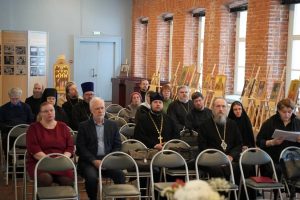 Руководитель регентско-певческого отделения ДДС принял участие в круглом столе Учебного комитета Русской Православной Церкви