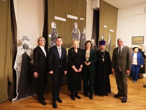 Благочинный Таганрогского округа принял участие в открытии чеховской выставки «От Константина до Константина. В поисках новых форм»