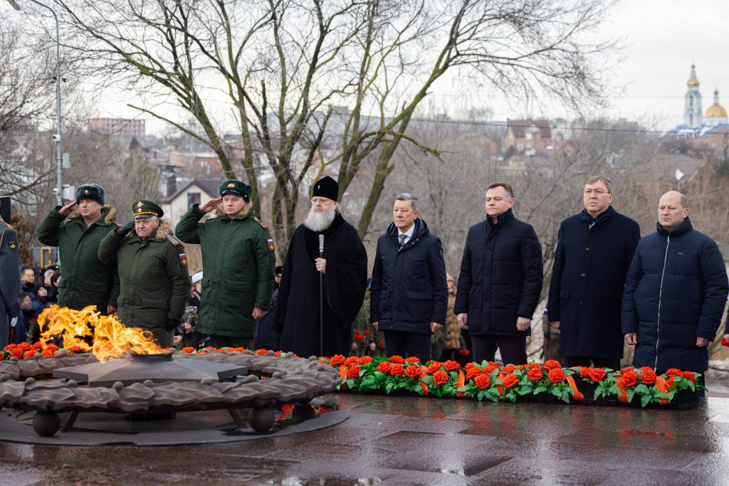В годовщину освобождения Ростова-на-Дону от фашистской оккупации митрополит Ростовский и Новочеркасский Меркурий почтил память павших воинов