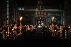 В четверг первой седмицы Великого поста епископ Таганрогский Артемий совершил великое повечерие с чтением Великого покаянного канона прп. Андрея Критского в храме Преполовения Пятидесятницы при Донской духовной семинарии г. Ростова-на-Дону