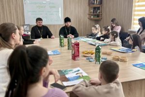 В храме Похвалы Пресвятой Богородицы г. Азова прошла встреча, посвященная Международному дню родного языка