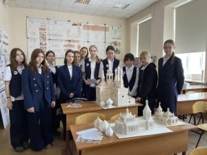 В Ростовской-на-Дону епархии проводятся конкурсы художественно-творческих проектов «Дети рисуют храм» и исследовательских работ «Утерянные, но не забытые»