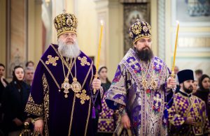 В канун Недели 4-й Великого поста Глава Донской митрополии совершил всенощное бдение в Ростовском кафедральном соборе