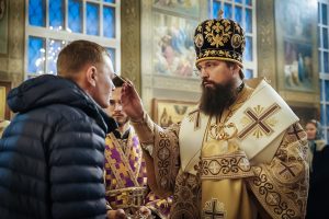 В канун Недели 2-й Великого поста викарий Ростовской епархии совершил всенощное бдение в храме Преполовения Пятидесятницы при Донской духовной семинарии