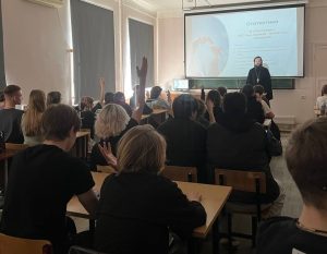 Сотрудник Епархиального отдела по делам молодежи выступил на мероприятии "Современные проблемы молодежи" во ВГИКе