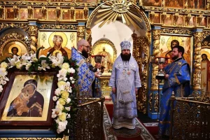 В Субботу Акафиста викарий Ростовской епархии совершил Божественную литургию в храме Донской иконы Божией Матери Донского Старочеркасского Ефремовского мужского монастыря