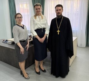 Состоялась встреча благочинного приходов Батайского округа с начальником отдела образования г. Батайска