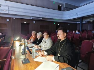 Настоятель храма преподобного Серафима Саровского г. Таганрога посетил «Городской дом культуры» и принял участие в работе жюри фестиваля-конкурса «Весенняя капель