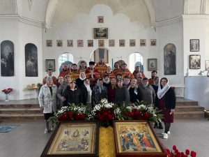 В Успенском храме села Григорьевка совершено соборное богослужение