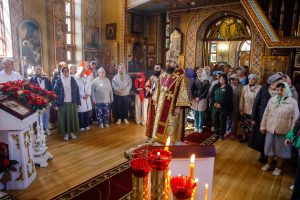 В понедельник Светлой седмицы епископ Таганрогский Артемий совершил Божественную литургию в Пантелеимоновском храме при НМИЦО г. Ростова-на-Дону