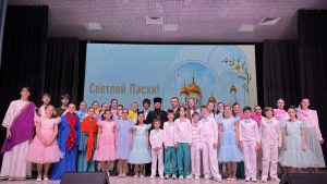 Настоятель храма иконы Божией Матери «Неупиваемая Чаша» посетил праздничный концерт в школе №115