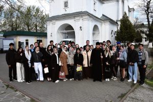 В Донском Старочеркасском Ефремовском мужском монастыре состоялась встреча наместника обители со студентами Южного Федерального Университета