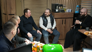 В Успенском храме г. Аксая состоялась встреча благочинного Аксайского округа с представителями строительных компаний и землевладельцами по поводу будущего строительства храмов в районе