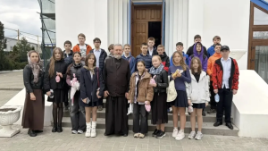 В Успенском храме г. Аксая прошла экскурсия для учеников лицея города