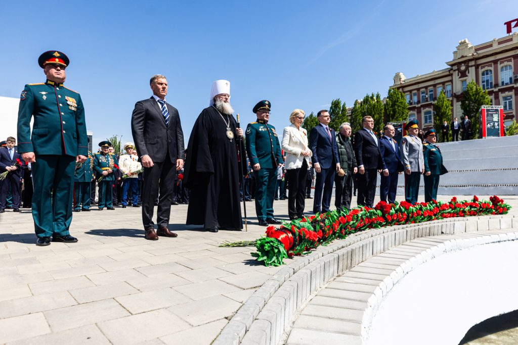 Глава Донской митрополии принял участие в мероприятиях, посвященных 81-й годовщине Победы в Великой Отечественной войне 1941–1945 годов