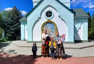 В Юго-Западном благочинии прошла акция помощи многодетным семьям, приуроченная к Дню защиты детей
