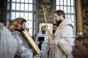 В канун Недели 7-й по Пасхе викарий Ростовской епархии совершил всенощное бдение в храме Преполовения Пятидесятницы при Донской духовной семинарии