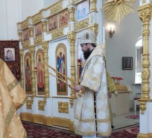 В день памяти святителя и чудотворца Николая епископ Таганрогский Артемий совершил Божественную литургию в соименном храме села Куйбышева Куйбышевского района Ростовской области