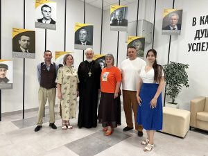 Настоятель храма в честь святых благоверных Бориса и Глеба города Ростова-на-Дону совершил чин освящения  МАОУ "Школа № 32" имени "Молодой гвардии" в мкр. Суворовский