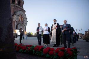 В День памяти и скорби на территории храма святого Георгия Победоносца — главного храма Южного военного округа прошла памятная акция «Помним героев»