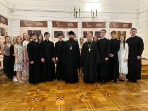 Студенты ДДС посетили Ростовский-на-Дону академический молодежный театр