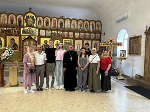 Преподаватели и учащиеся Ростовского колледжа рекламы, сервиса и туризма «Сократ» посетили храм Всех Святых, в земле Российской просиявших