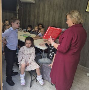 Воскресная школа храма первоверховных апостолов Петра и Павла и коллектив библиотеки им. А. Калинина расширяют сотрудничество
