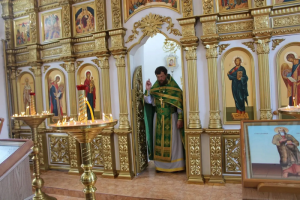 В день престольного праздника в исправительной колонии №18 города Азова совершена Божественная литургия