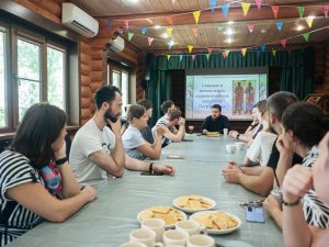 На приходе в честь Александра Невского г. Ростова-на-Дону состоялось первое собрание молодежного клуба