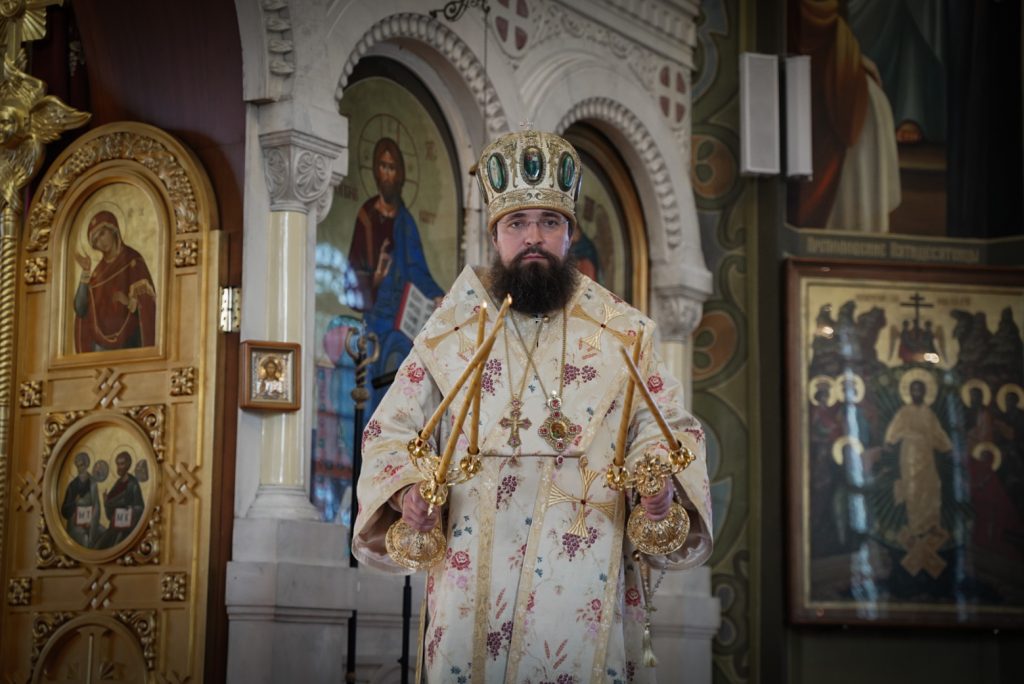 В канун Недели 5-й по Пятидесятнице викарий Ростовской епархии совершил всенощное бдение в храме Преполовения Пятидесятницы при Донской духовной семинарии