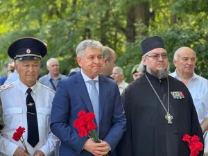 Благочинный Новочеркасского округа принял участие в митинге, посвященном Дню ветеранов боевых действий