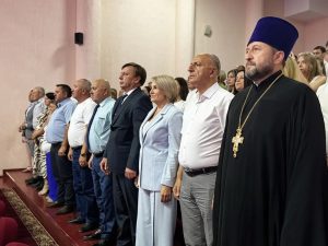 Благочинный Азовского районного округа принял участие в районном мероприятии по случаю награждения медалистов школ Азовского района