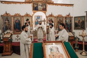 Епископ Таганрогский Артемий совершил Божественную литургию в храме Преображения Господня села Займо-Обрыв Азовского района