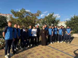 Настоятель храма в честь святых благоверных Бориса и Глеба провел духовно-просветительскую беседу с мужской гандбольной командой "Ростов-Дон"