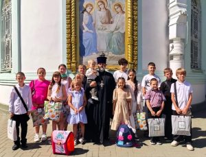Более трех тысяч детей получили школьные принадлежности благодаря акции "Соберем ребенка в школу"