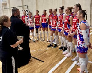 Председатель Епархиальной комиссии по физической культуре и спорту совершил молебен перед началом второго тура чемпионата России по волейболу среди команд Высшей лиги «Б»