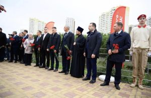 Благочинный Северо-Западного округа принял участие в открытии Аллеи Героев нашего времени